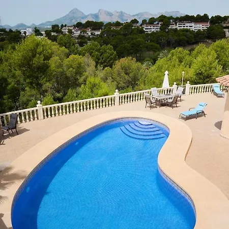 With Pool And Hot Tub On Golf Course アルテア