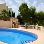 Villa With Pool And Hot Tub On Golf Course